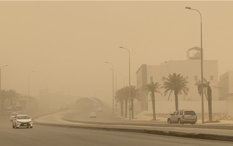 رياح مُحمَّلة بالأتربة تضرب 3 مناطق غدًا.. و«الأرصاد» تُوصي المواطنين بـالكمامة| عاجل